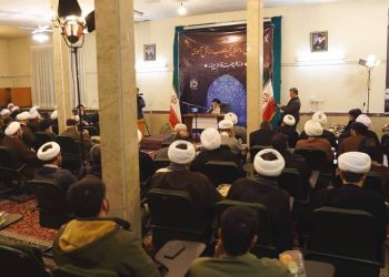 اهتمام روحانیت در خدمت به جامعه